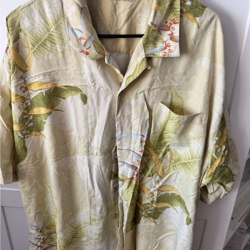 Tommy Bahama Cream Tropical Leaf Print Button-Down Shirt